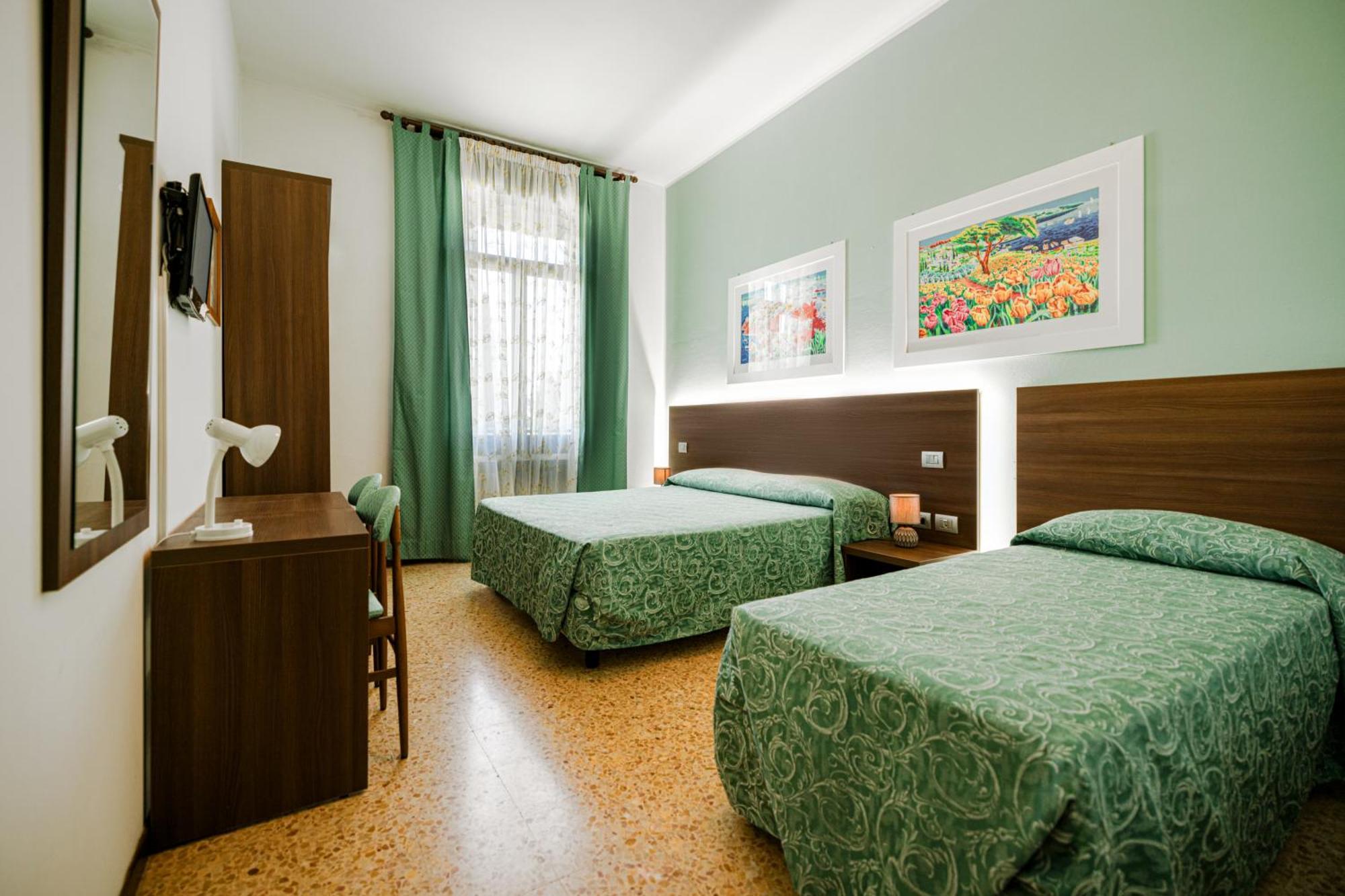 Locanda Al Santuario Peschiera del Garda Exterior foto